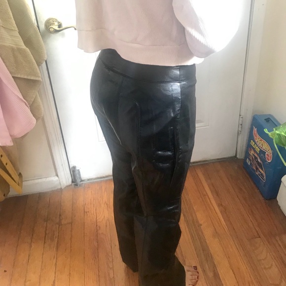 Danier Leather Pants Size 2 - Picture 6 of 8